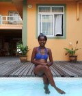 Dating Woman Madagascar to Tananarive : Ginah, 34 years
